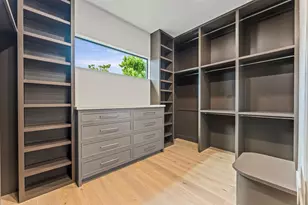 203 E 24th St, Houston, TX 77008 - Photo 21