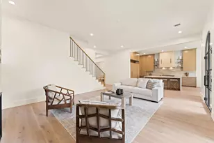 203 E 24th St, Houston, TX 77008 - Photo 7