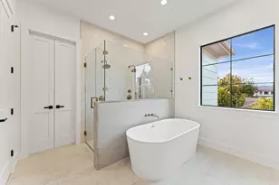 203 E 24th St, Houston, TX 77008 - Photo 19