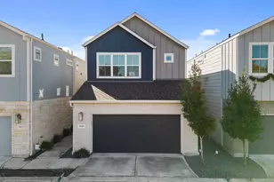 5422 Oriente Ln, Houston, TX 77023 - Photo 1