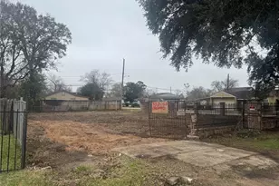 7031 England St, Houston, TX 77021 - Photo 1