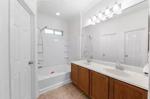 7138 Sun Village Dr, Houston, TX 77083 - Photo 15