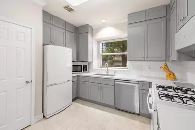 7138 Sun Village Drive, Houston, TX 77083 - Photo 9