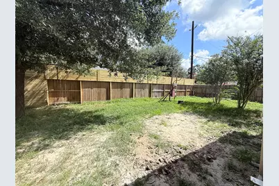 10422 Timberoak Drive, Houston, TX 77043 - Photo 39