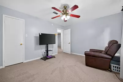 5727 Green Springs Dr, Houston, TX 77066 - Photo 21