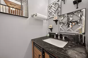 5727 Green Springs Dr, Houston, TX 77066 - Photo 5