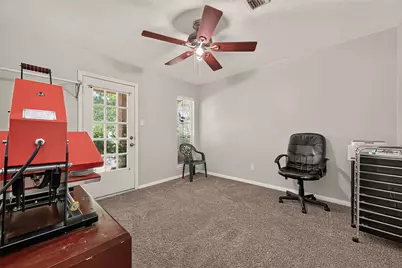 5727 Green Springs Dr, Houston, TX 77066 - Photo 11