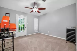 5727 Green Springs Dr, Houston, TX 77066 - Photo 17