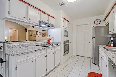 16306 Hollow Wood Drive, Houston, TX 77090 - Photo 15