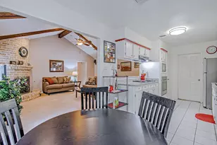 16306 Hollow Wood Dr, Houston, TX 77090 - Photo 13