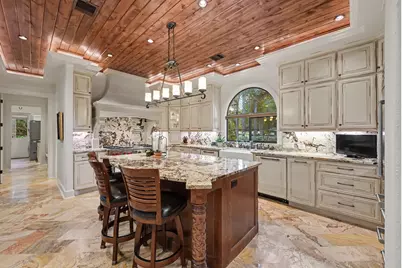22 Watertree Court, The Woodlands, TX 77380 - Photo 9