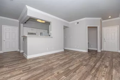 19100 N Glenwest Drive #210, Friendswood, TX 77546 - Photo 11