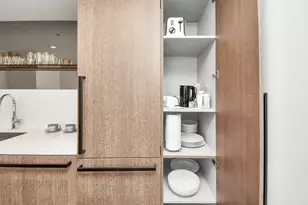 1300 Lamar St, Houston, TX 77010 - Photo 21