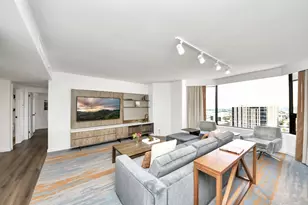 1300 Lamar St, Houston, TX 77010 - Photo 5