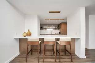 1300 Lamar St, Houston, TX 77010 - Photo 13