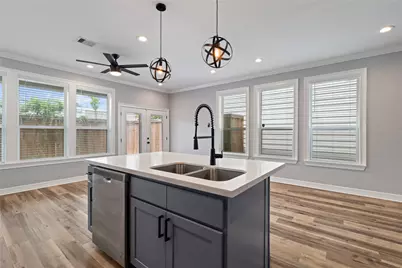 1028 Melneeka Lane, Houston, TX 77091 - Photo 9