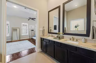 253 E 27th St, Houston, TX 77008 - Photo 25