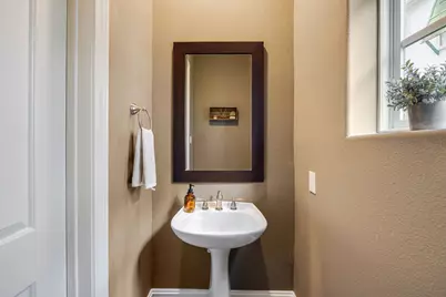 253 E 27th Street, Houston, TX 77008 - Photo 15
