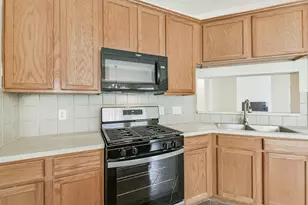 7 Heron Hollow Ct, The Woodlands, TX 77382 - Photo 15