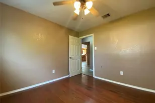2414 Loch Lomond St, Highlands, TX 77562 - Photo 33