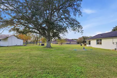 2414 Loch Lomond Street, Highlands, TX 77562 - Photo 37