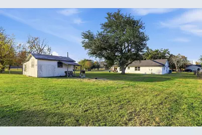 2414 Loch Lomond Street, Highlands, TX 77562 - Photo 41