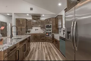 1033 Lonesome Dove Dr, Groveton, TX 75845 - Photo 7