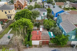 1312 Avenue L, Galveston, TX 77550 - Photo 37