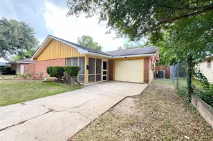 1702 Baylor Ave, Bay City, TX 77414 - Photo 1