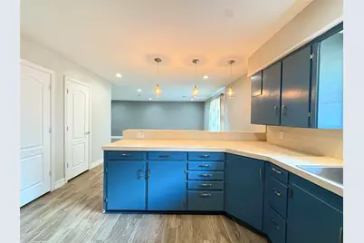 1702 Baylor Avenue, Bay City, TX 77414 - Photo 9