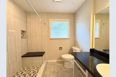 1702 Baylor Avenue, Bay City, TX 77414 - Photo 17