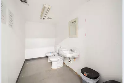 1212 13th St, Galveston, TX 77550 - Photo 9