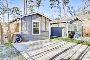 7925 Way St, Houston, TX 77028 - Photo 1