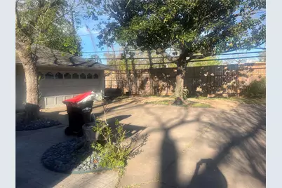 2603 Briarpark Drive, Houston, TX 77042 - Photo 3