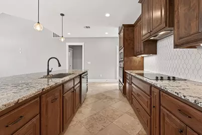 912 Roberts Street, East Bernard, TX 77435 - Photo 11