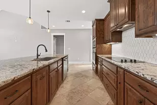 912 Roberts St, East Bernard, TX 77435 - Photo 11
