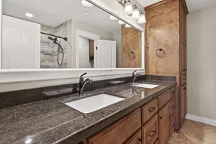 912 Roberts St, East Bernard, TX 77435 - Photo 27