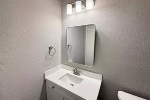 6431 Harcourt Dr, Houston, TX 77016 - Photo 31