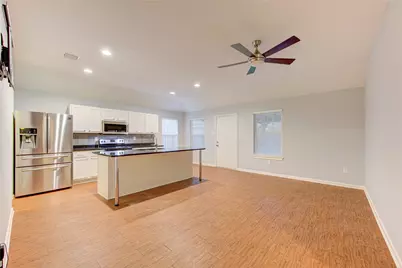 503 W Linney Street, Dayton, TX 77535 - Photo 13