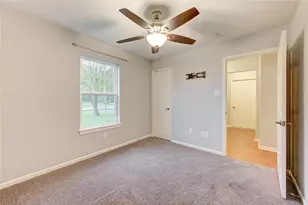 503 W Linney St, Dayton, TX 77535 - Photo 25