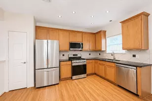 214 Plaza Del Sol Park, Houston, TX 77020 - Photo 5