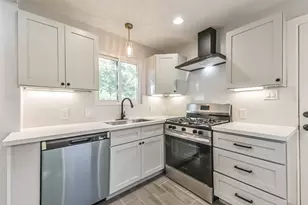 8925 Everglade Dr, Houston, TX 77078 - Photo 17