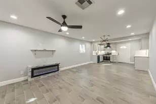 8925 Everglade Dr, Houston, TX 77078 - Photo 9