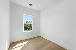8553 Forum Dr, Houston, TX 77055 - Photo 23
