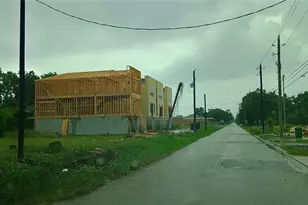 4521 Golden Forest Dr, Houston, TX 77091 - Photo 11