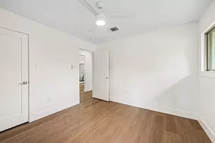 9522 Winsome Ln, Houston, TX 77063 - Photo 19