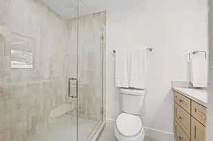 9522 Winsome Ln, Houston, TX 77063 - Photo 17