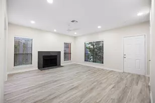 2668 Bering Dr, Houston, TX 77057 - Photo 9