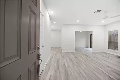 2668 Bering Drive #2668, Houston, TX 77057 - Photo 7