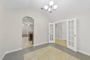 6911 Rosemont Ct, Rosharon, TX 77583 - Photo 11